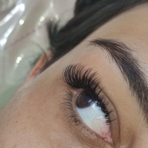 تاتو بدن حرفه ای و آرایش دائم در سایت خرید و فروش و آگهی دزار سمنان .