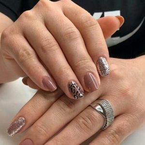 ناخن کار دزار سمنان