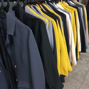 آگهی فروش کت و مانتو زنانه در سمنان در سایت آگهی و خرید و فروش دزار سمنان.