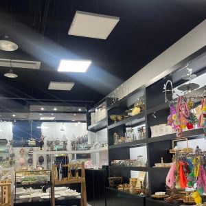 استخدام فروشنده خانم برج ققنوس سمنان