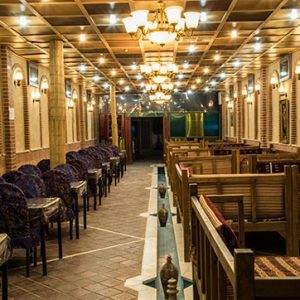 رستوران باغ شهر سمنان . یکی از بهترین رستوان های سمنان