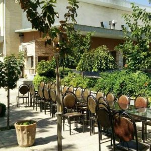 رستوران باغ شهر سمنان . یکی از بهترین رستوان های سمنان