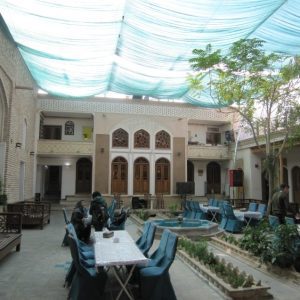 عمارت بادگیر سمنان .یکی از بهترین رستوان های سمنان