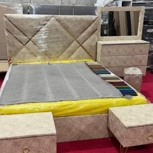 فروشگاه تخت و تشک رویال سمنان .