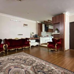 فروش آپارتمان 115 متری 2 خواب بر خیابان اصلی.